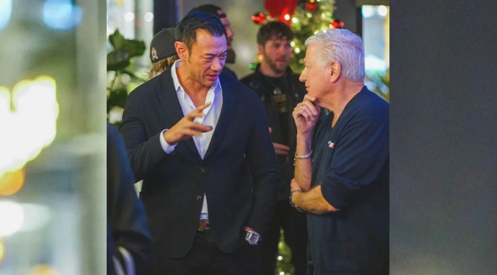 Benjamin Lee in a discussion